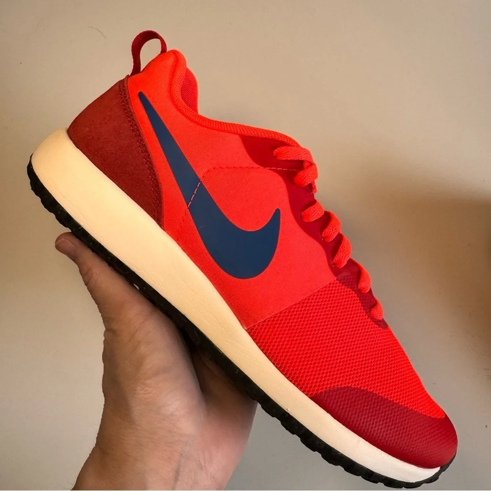 Nike Elite Shinsen Team Orange and Royal Blue Running Shoes Women’s size 7.5